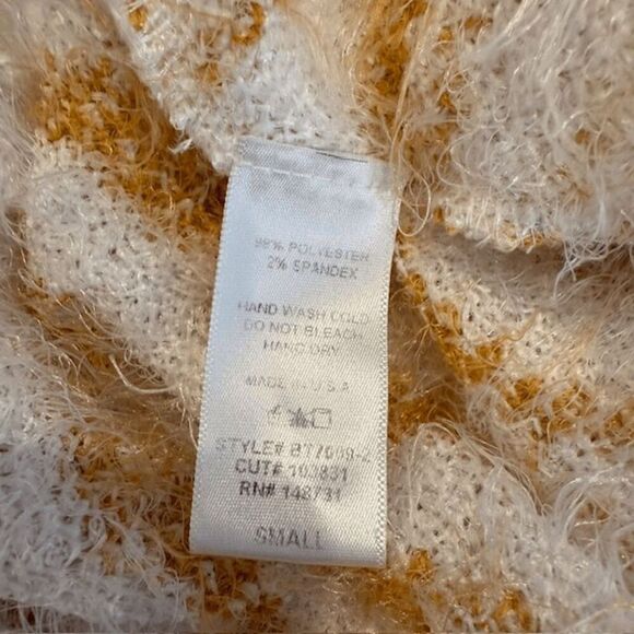 Blue Blush Soft Eyelash Knit Stretch Wrap Cardigan Sweater White Rust Size Small - Picture 6 of 10